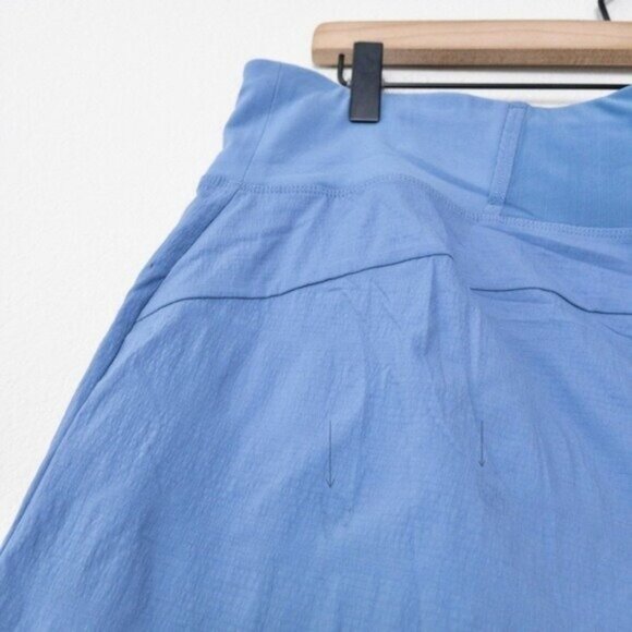 Athleta Trekkie North Short 14 Blue Active Pocket Hiking UPF Breathable - Picture 10 of 11